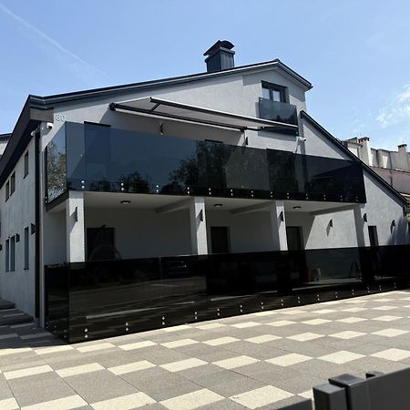 Apartmani Beril Lux ロヴィニ エクステリア 写真