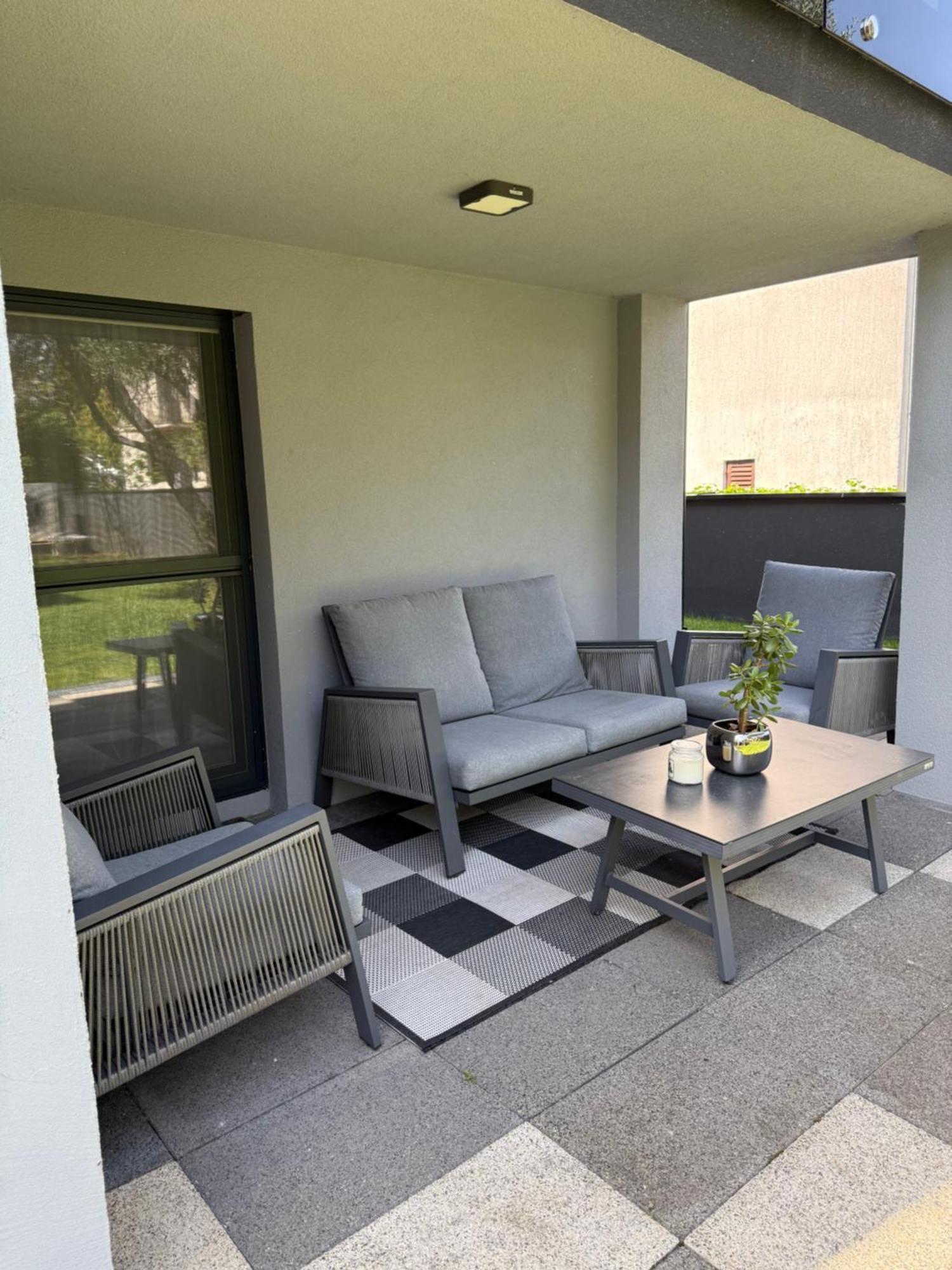 Apartmani Beril Lux ロヴィニ エクステリア 写真