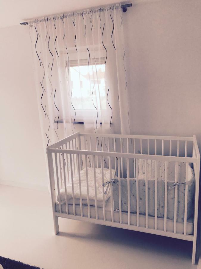 Apartmani Beril Lux ロヴィニ エクステリア 写真