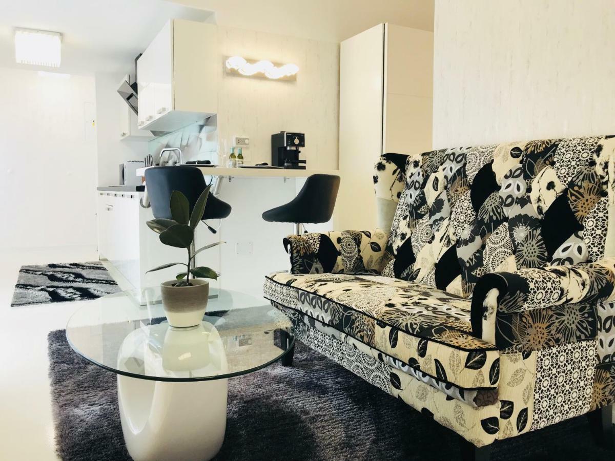Apartmani Beril Lux ロヴィニ エクステリア 写真